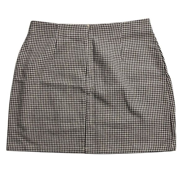 SHEIN Classic Brown and Tan Houndstooth Skirt Size Large - Picture 3 of 4